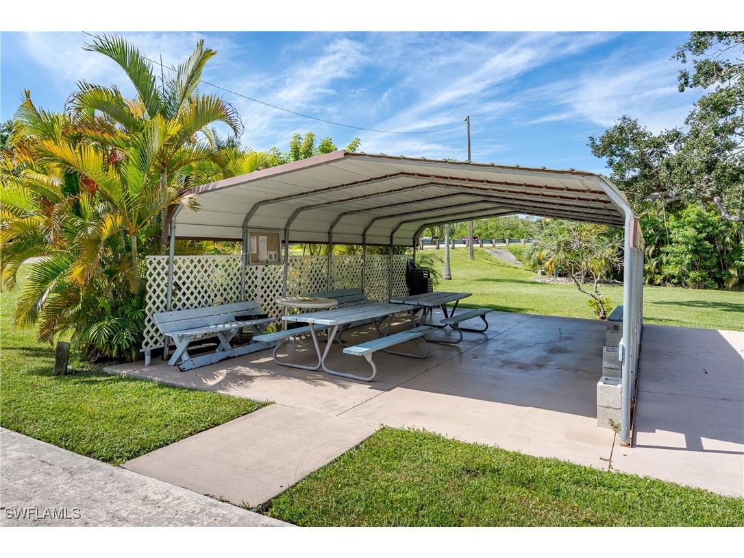 165 Riverwood Road Naples FL 34114 226005438 image8