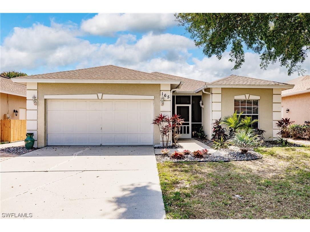 165 Stanhope Circle Naples FL 34104 223020311 image1