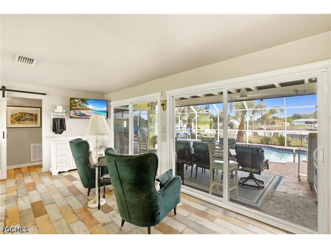165 Tarpon Boulevard NW Port Charlotte FL 33952 2026020984 image14
