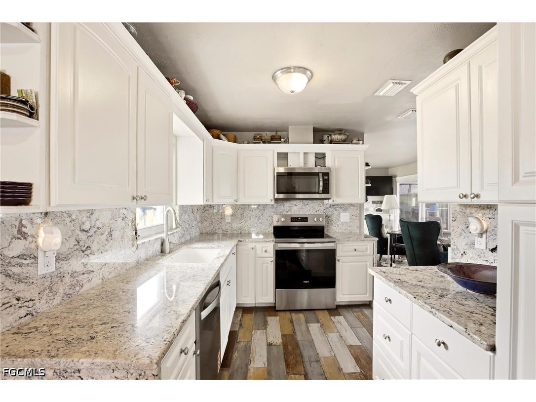 165 Tarpon Boulevard NW Port Charlotte FL 33952 2026020984 image16