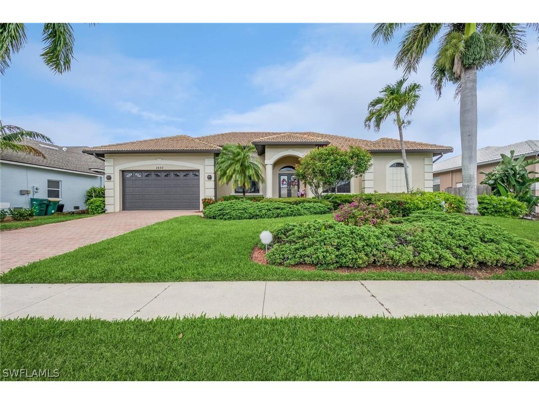 1650 Almeria Court Marco Island FL 34145 224054585 image1