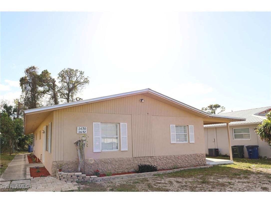 1652 Cypress Drive Fort Myers FL 33907 226000899 image1