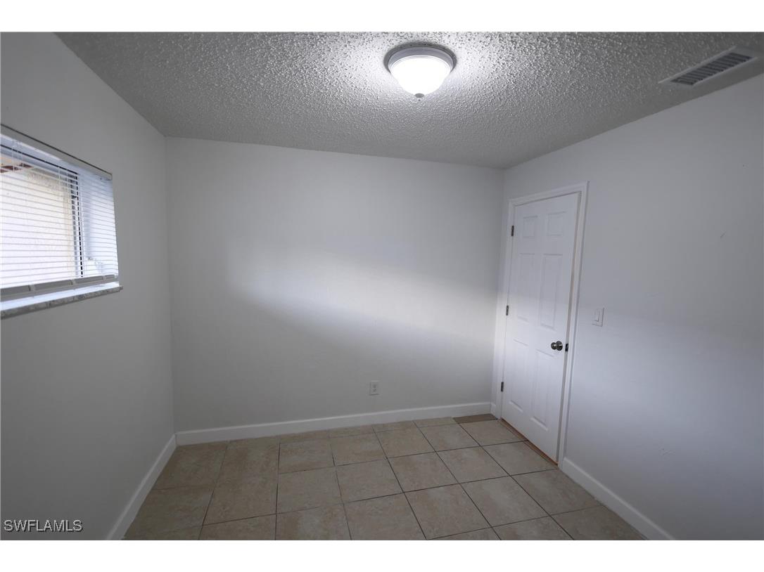 1652 Cypress Drive Fort Myers FL 33907 226000899 image30