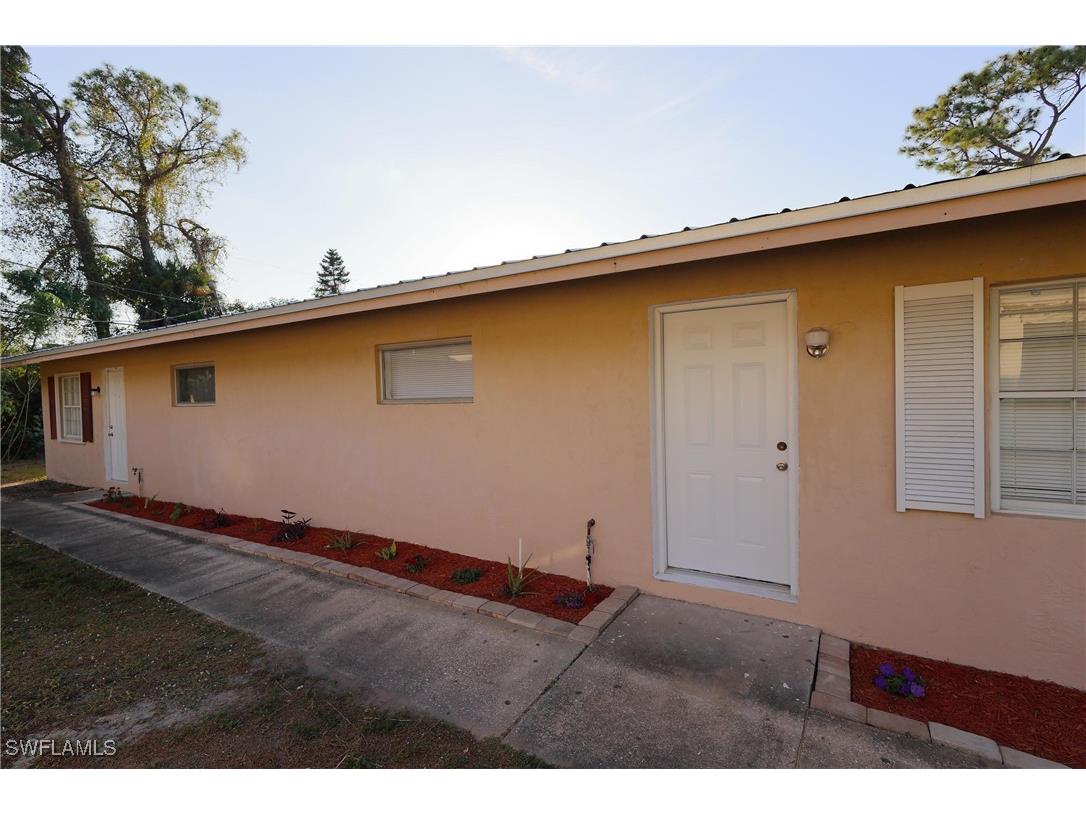 1652 Cypress Drive Fort Myers FL 33907 226000899 image4