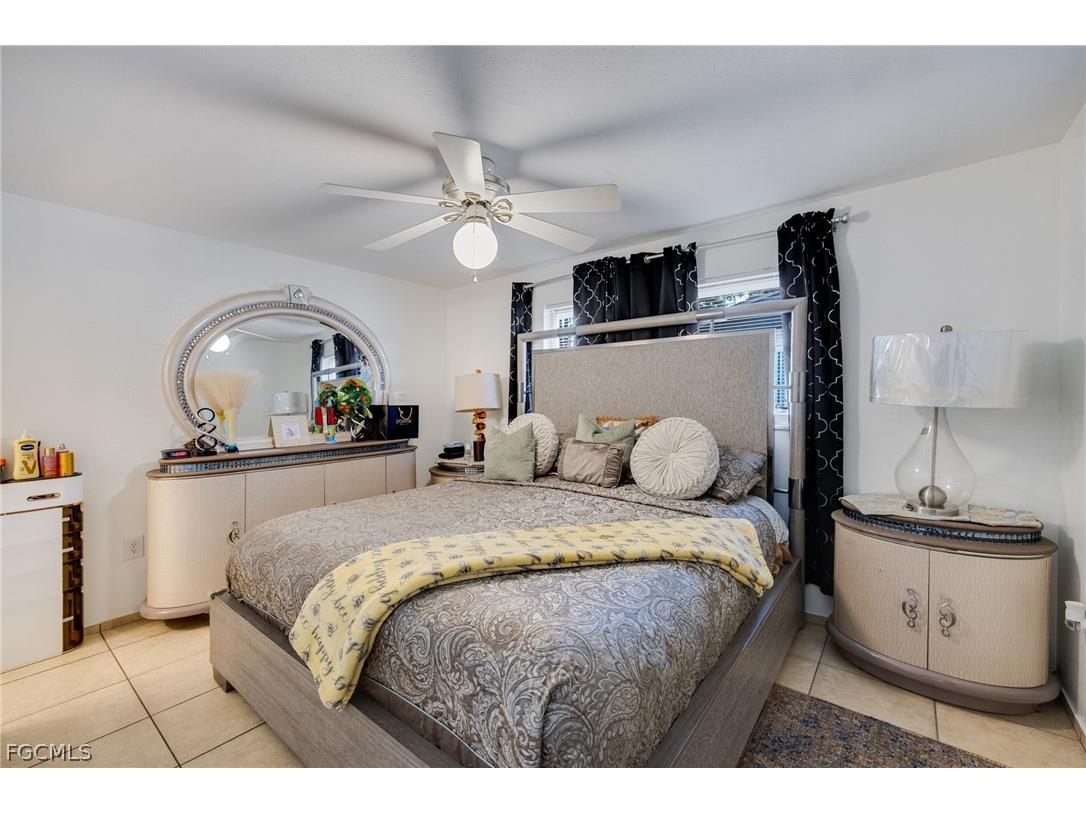 1652 Jamestown Court Fort Myers FL 33907 2026010534 image12