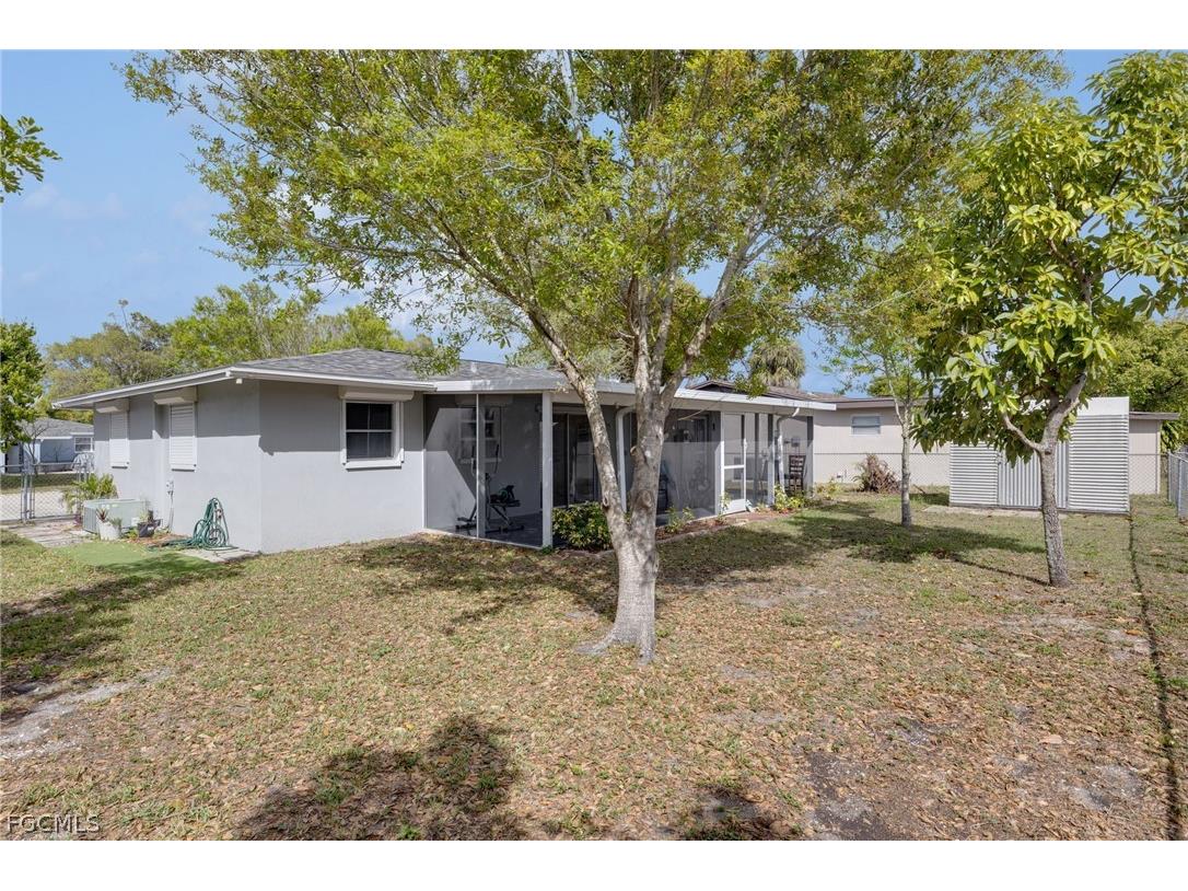 1652 Jamestown Court Fort Myers FL 33907 2026010534 image15
