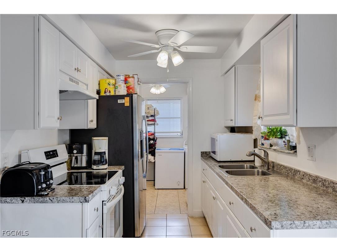 1652 Jamestown Court Fort Myers FL 33907 2026010534 image2
