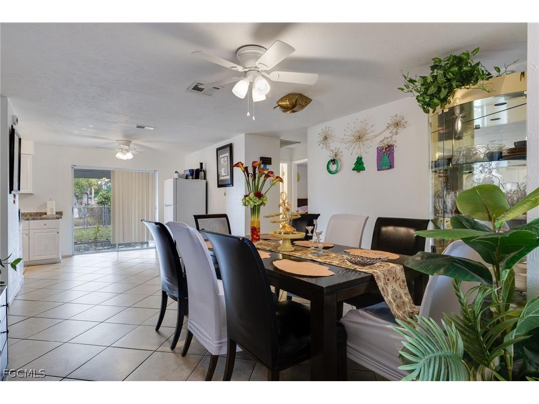 1652 Jamestown Court Fort Myers FL 33907 2026010534 image5