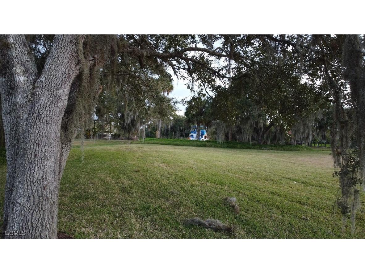 16520 Oakview Circle Alva FL 33920 2026004034 image13