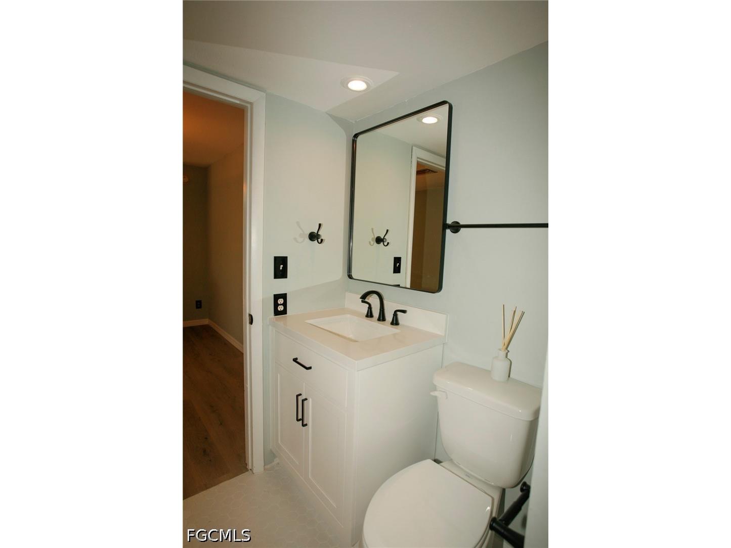 1653 Park Meadows Drive Fort Myers FL 33907 2026018377 image10