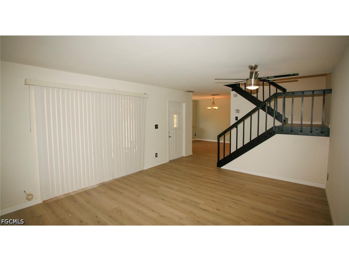 1653 Park Meadows Drive Fort Myers FL 33907 2026018377 image4