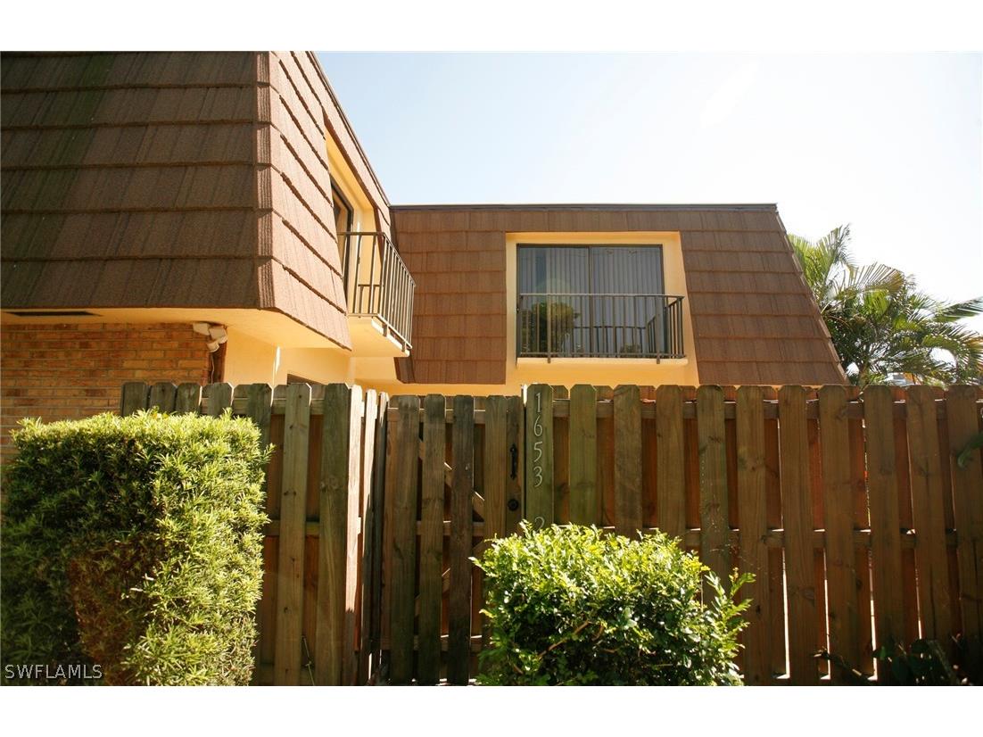 1653 Park Meadows Drive Fort Myers FL 33907 224030653 image1