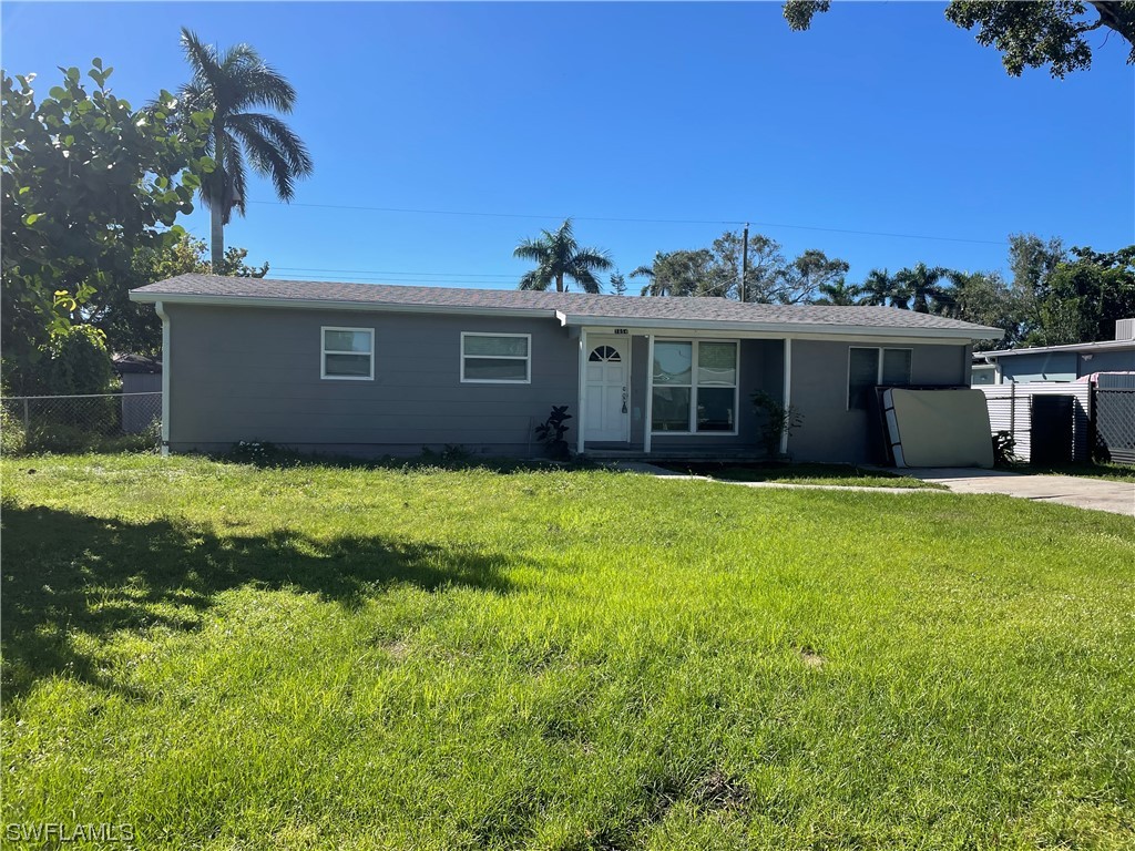 1654 Grace Avenue Fort Myers FL 33901 223078259 image1