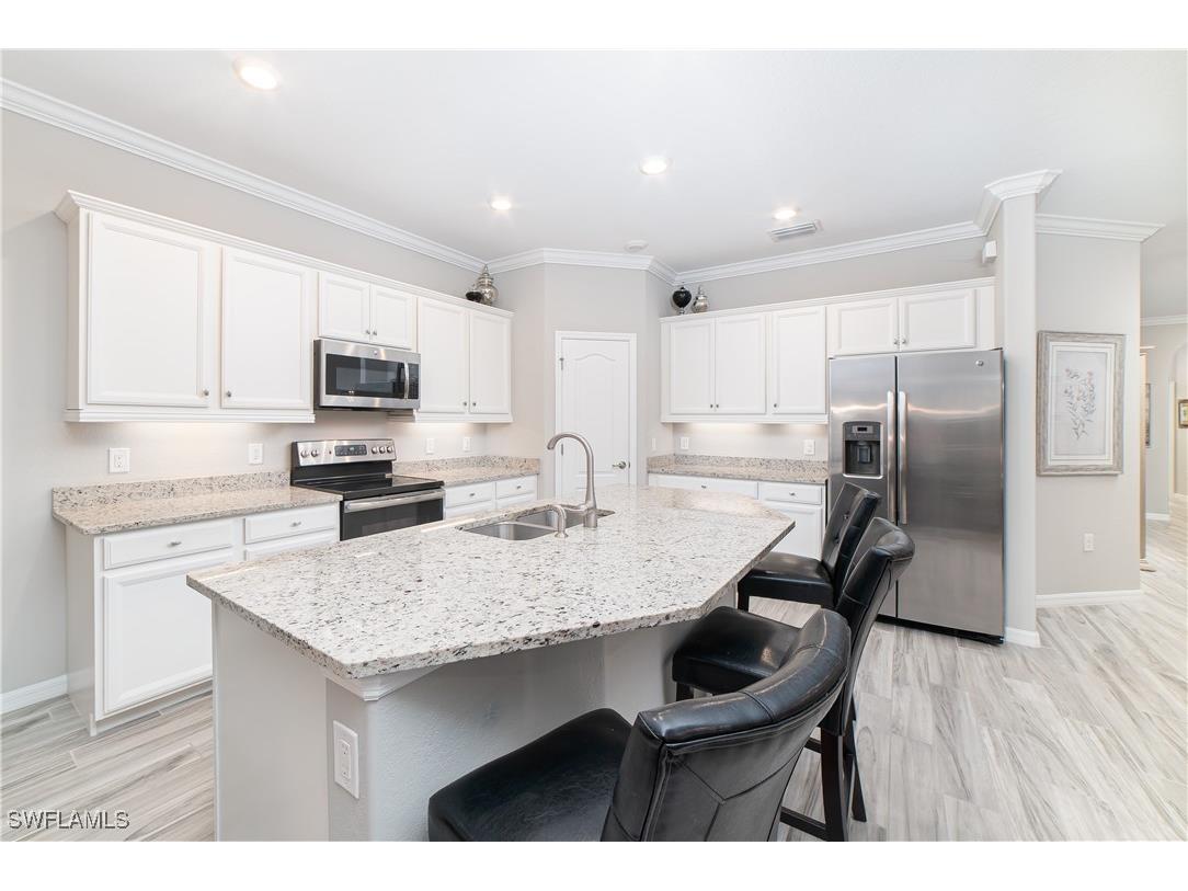 1654 Marton Court Naples FL 34113 226001936 image6