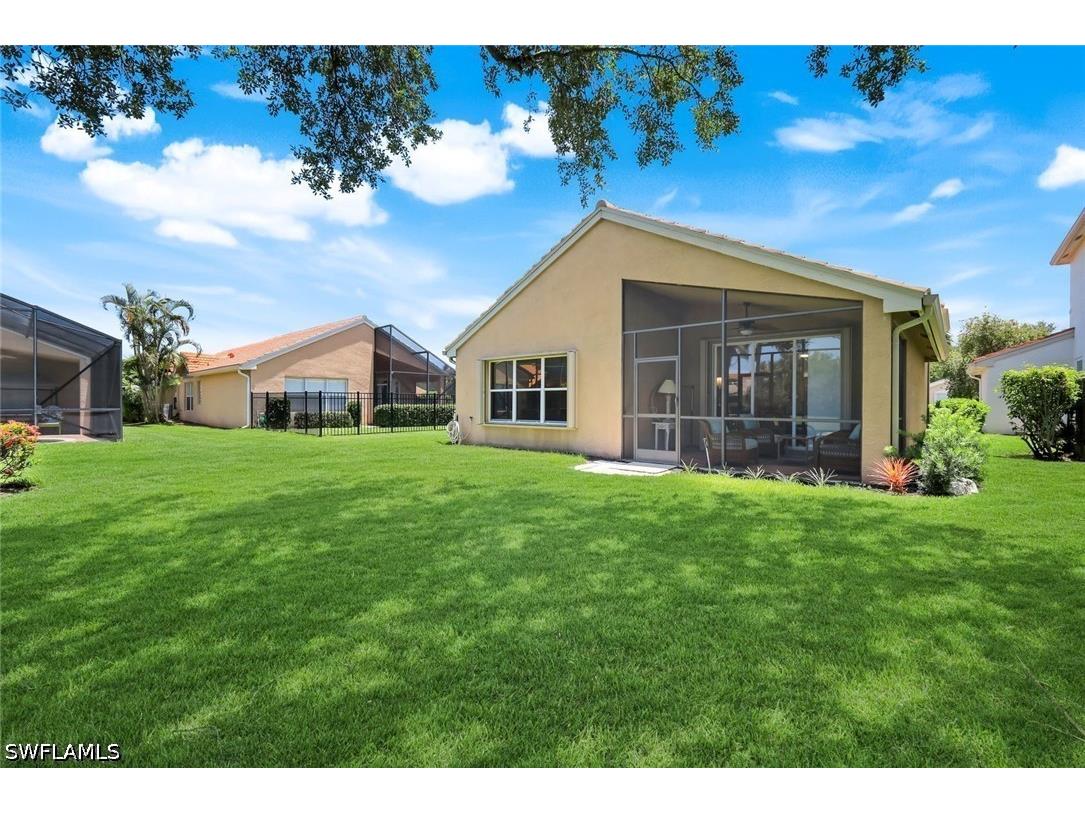 1654 Triangle Palm Terrace Naples FL 34119 226025510 image15