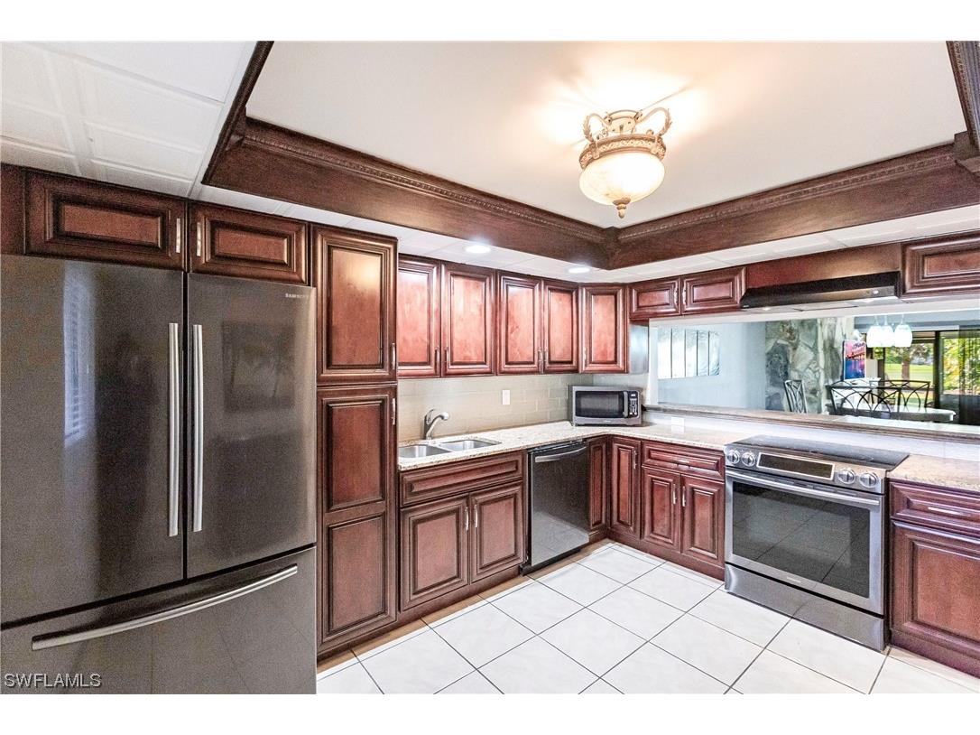 16540 Partridge Club Road #104 Fort Myers FL 33908 223093511 image1