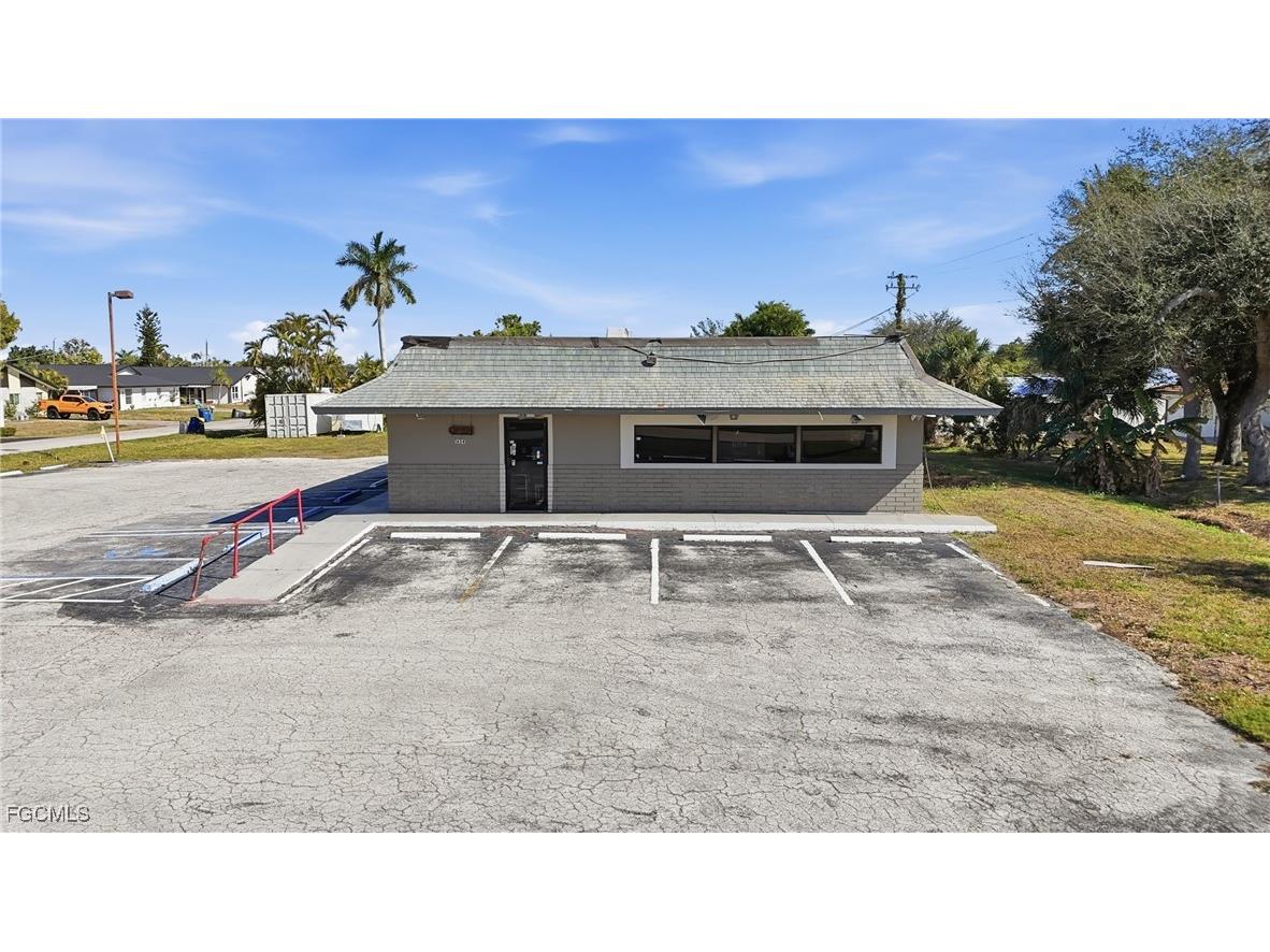 16541 San Carlos Boulevard Fort Myers FL 33908 2026004020 image1