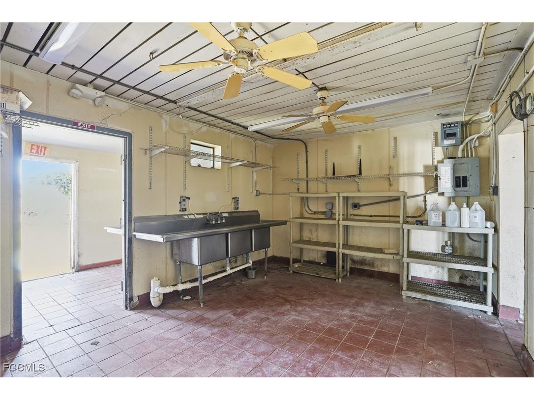 16541 San Carlos Boulevard Fort Myers FL 33908 2026004020 image16