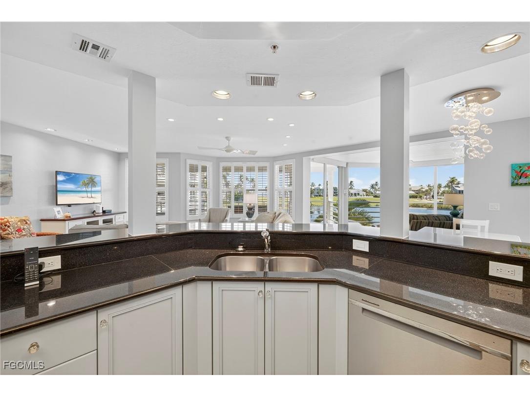 1655 Lands End Village Captiva FL 33924 2026002157 image16