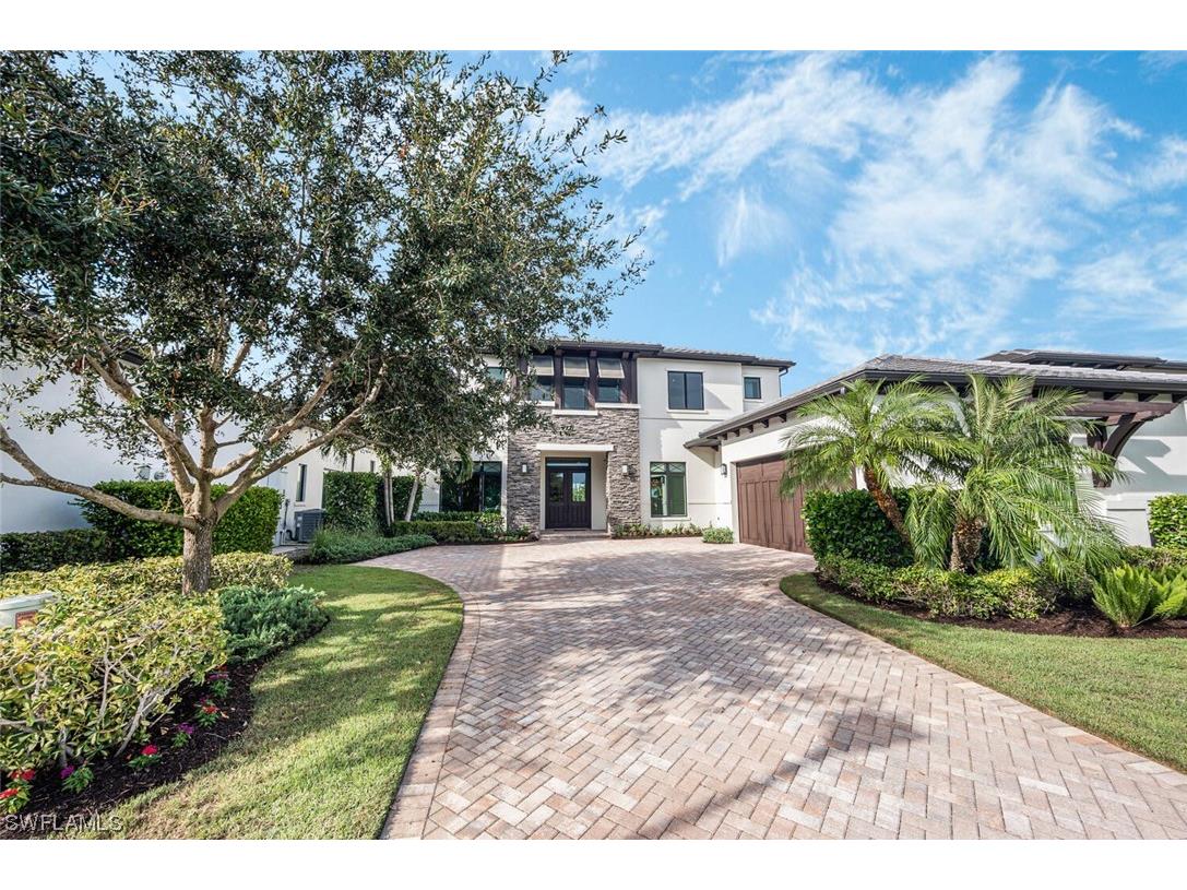 1655 Vinland Way Naples FL 34105 223072496 image1