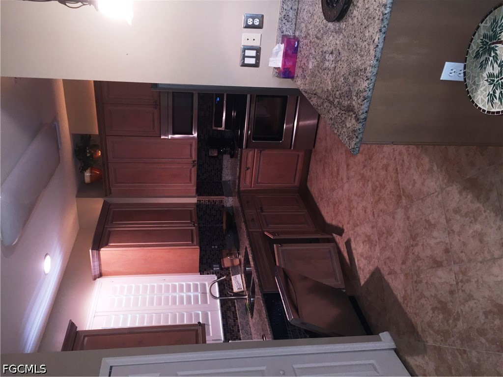 16550 Goldenrod Lane #103 Alva FL 33920 2026017933 image6