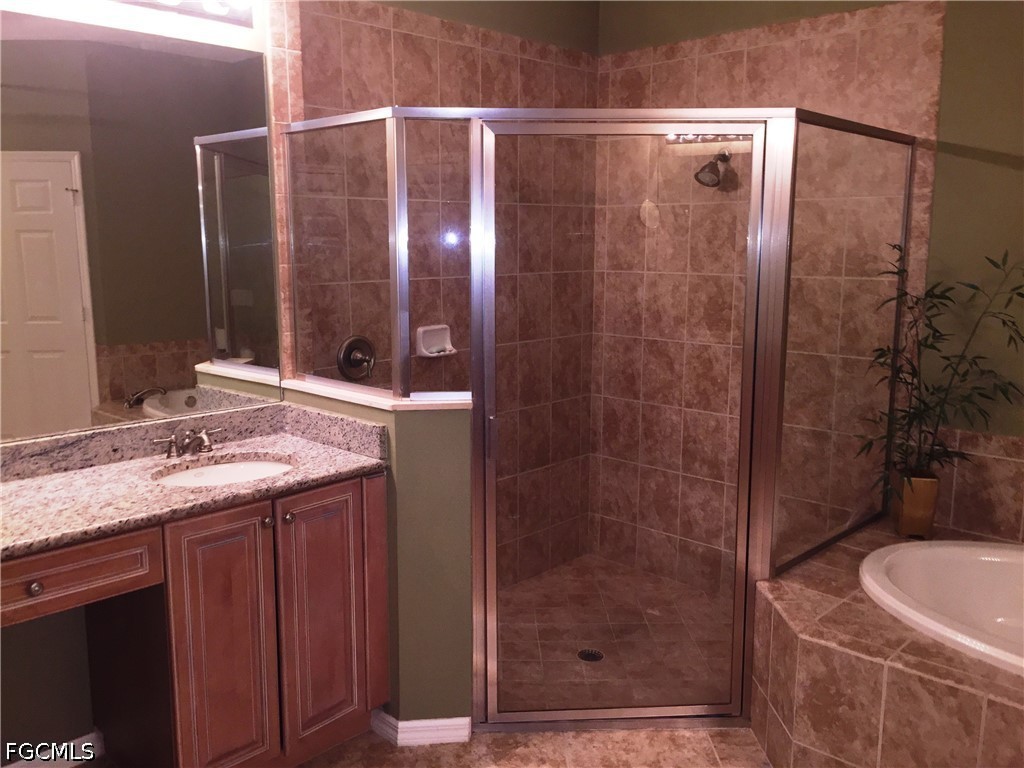 16550 Goldenrod Lane #103 Alva FL 33920 2026017933 image9