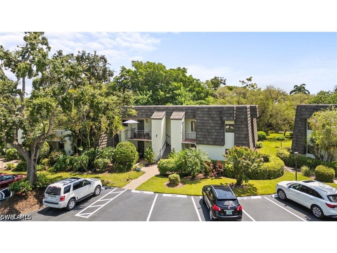 1656 Spoonbill Lane #B Naples FL 34105 226022100 image1
