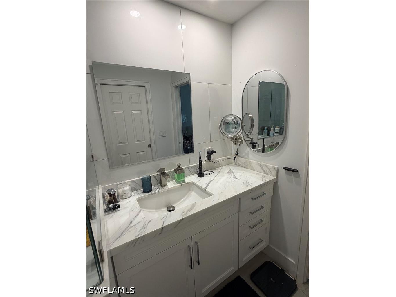 1656 Spoonbill Lane #B Naples FL 34105 226022100 image36