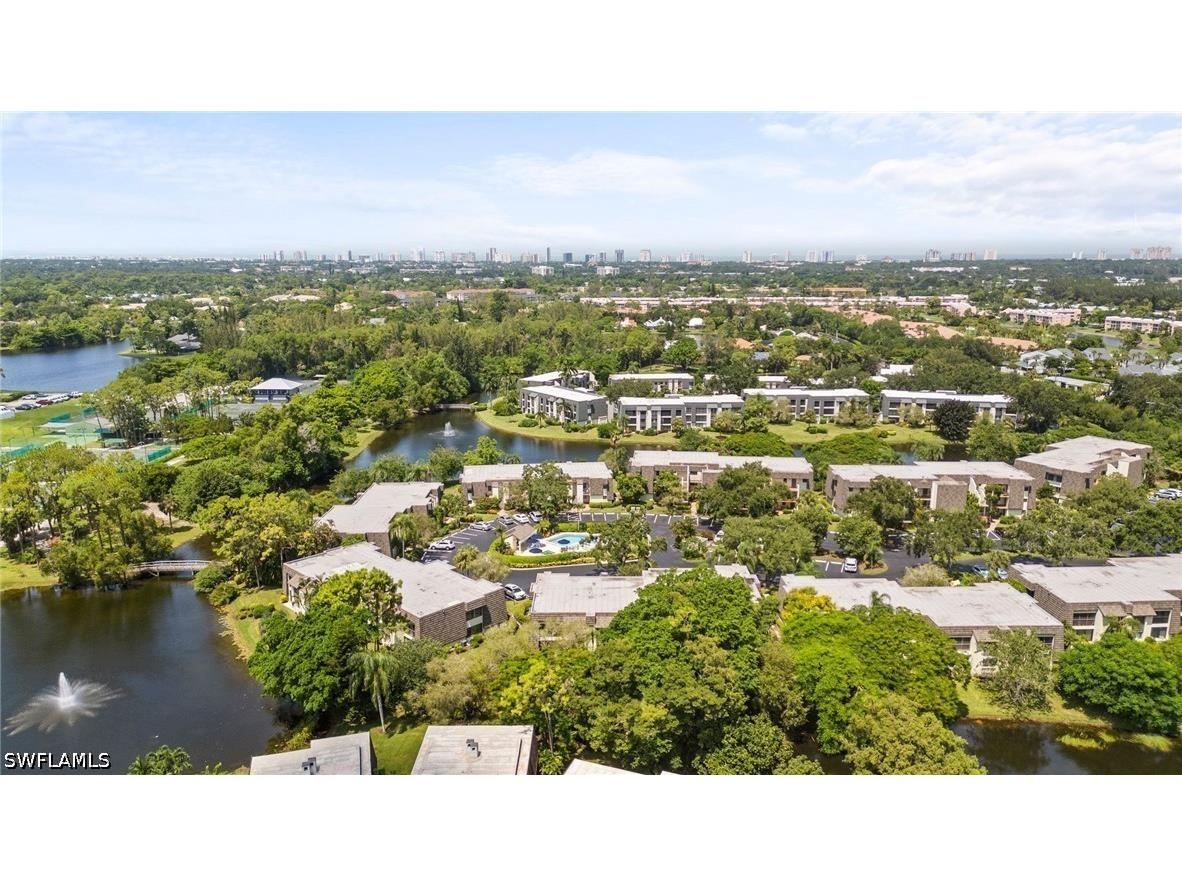 1656 Spoonbill Lane #B Naples FL 34105 226022100 image4