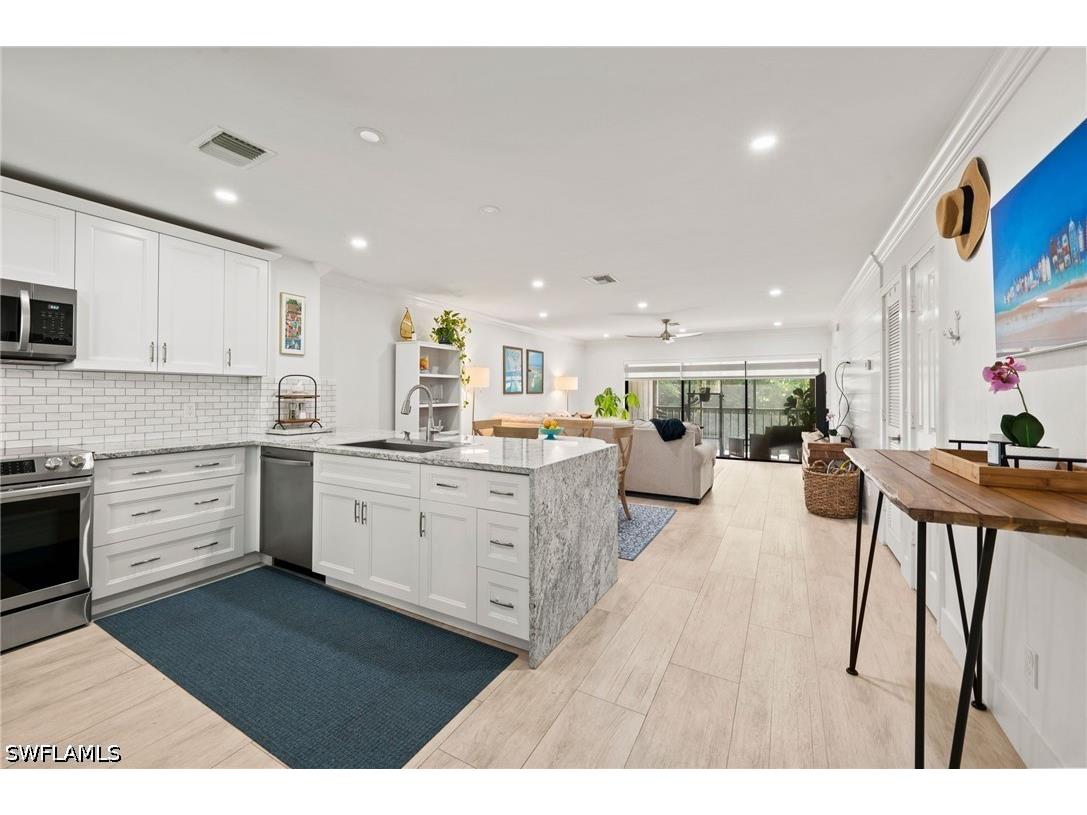 1656 Spoonbill Lane #B Naples FL 34105 226022100 image8