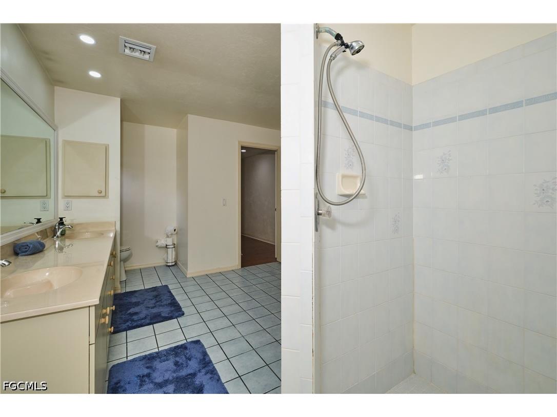 16560 Marc Allen Drive North Fort Myers FL 33917 2026015873 image11