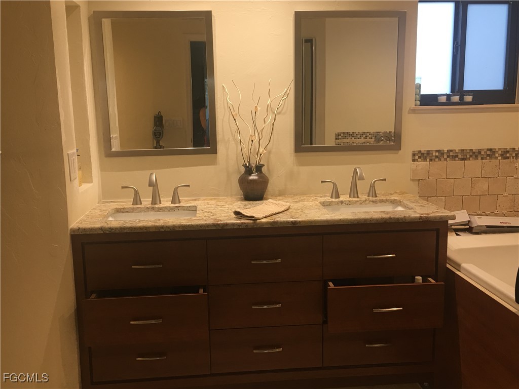 16561 Heron Coach Way #106 Fort Myers FL 33908 2025021582 image14