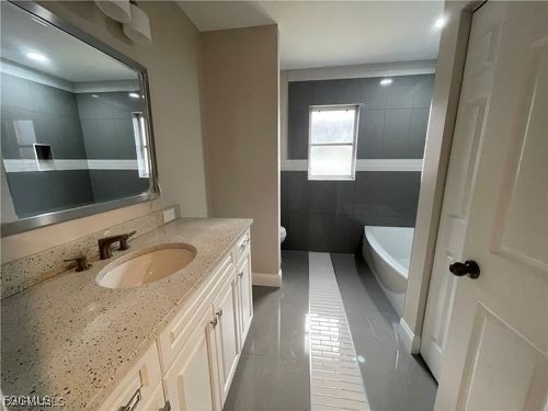 16561 Wellington Lakes Circle Fort Myers FL 33908 2025004305 image19