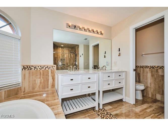 16561 Wellington Lakes Circle Fort Myers FL 33908 2025004344 image32