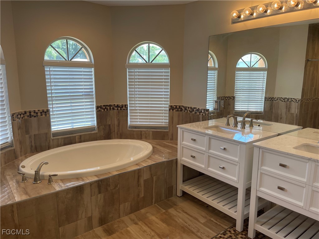 16561 Wellington Lakes Circle Fort Myers FL 33908 2025004344 image5