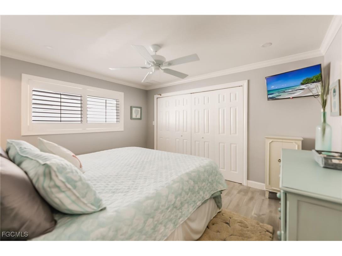 1657 Atlanta Plaza Drive Sanibel FL 33957 2025003218 image17