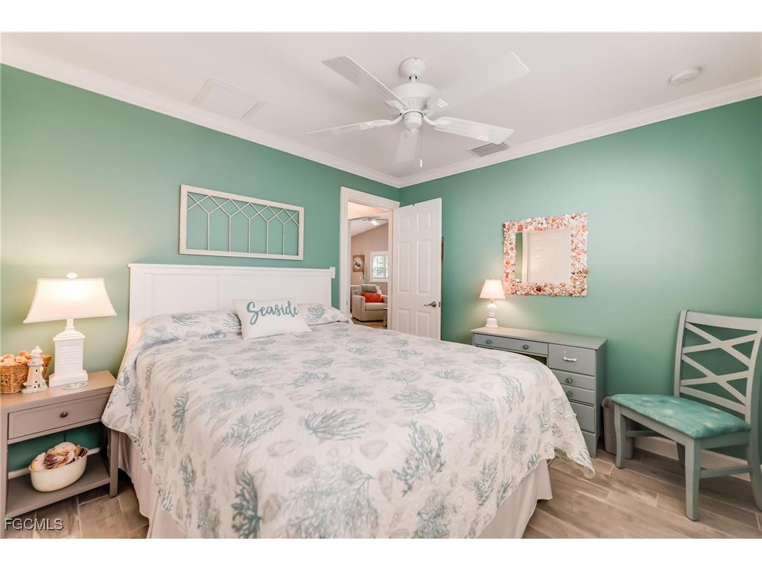 1657 Atlanta Plaza Drive Sanibel FL 33957 2025003218 image18