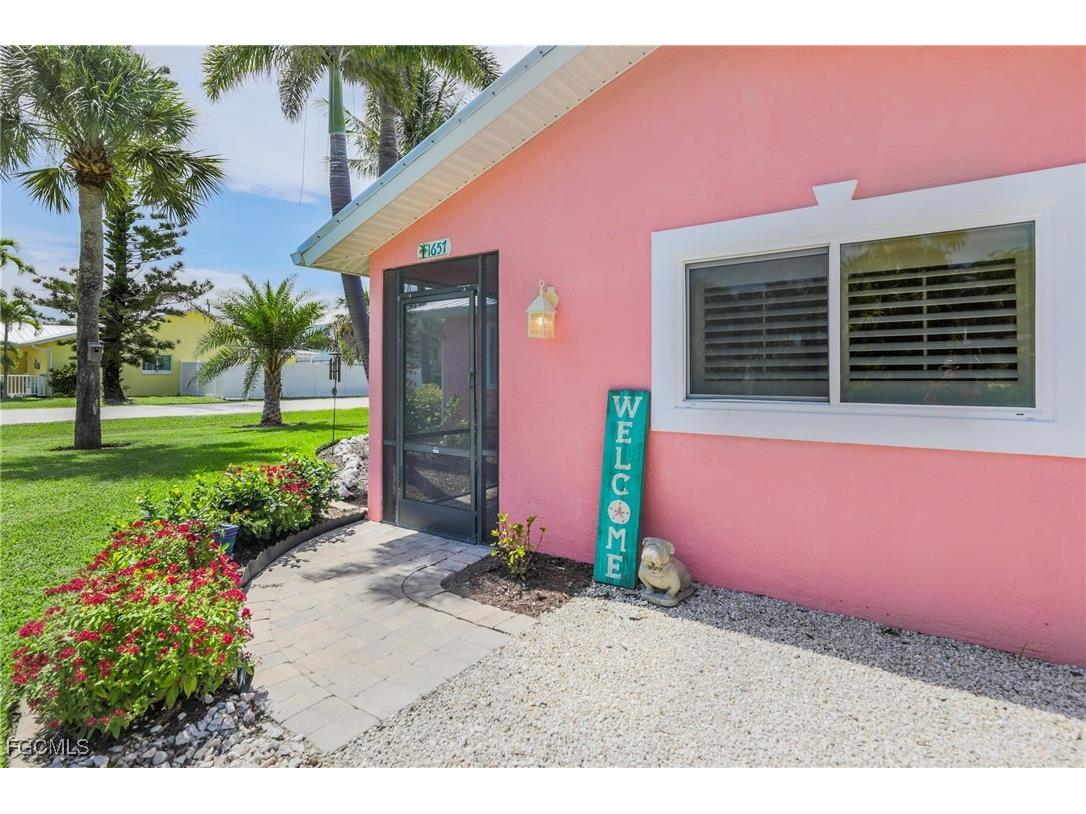 1657 Atlanta Plaza Drive Sanibel FL 33957 2025003218 image31