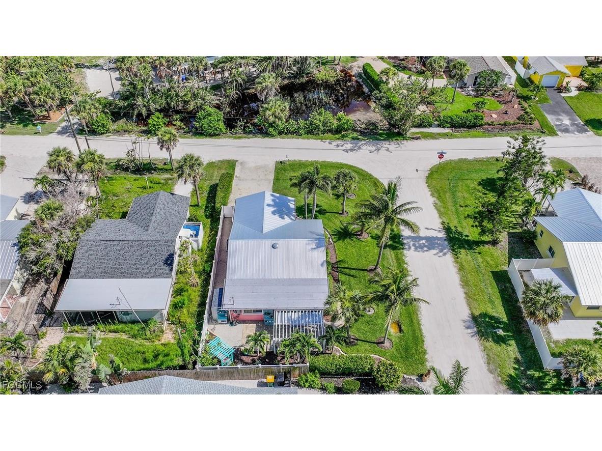 1657 Atlanta Plaza Drive Sanibel FL 33957 2025003218 image34