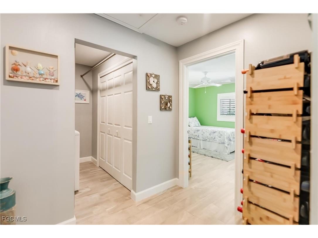 1657 Atlanta Plaza Drive Sanibel FL 33957 2025003218 image35