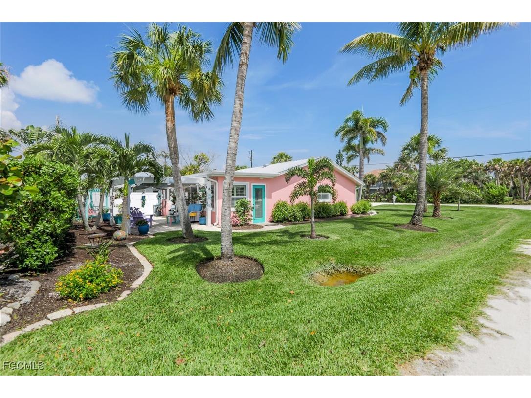 1657 Atlanta Plaza Drive Sanibel FL 33957 2025003218 image36