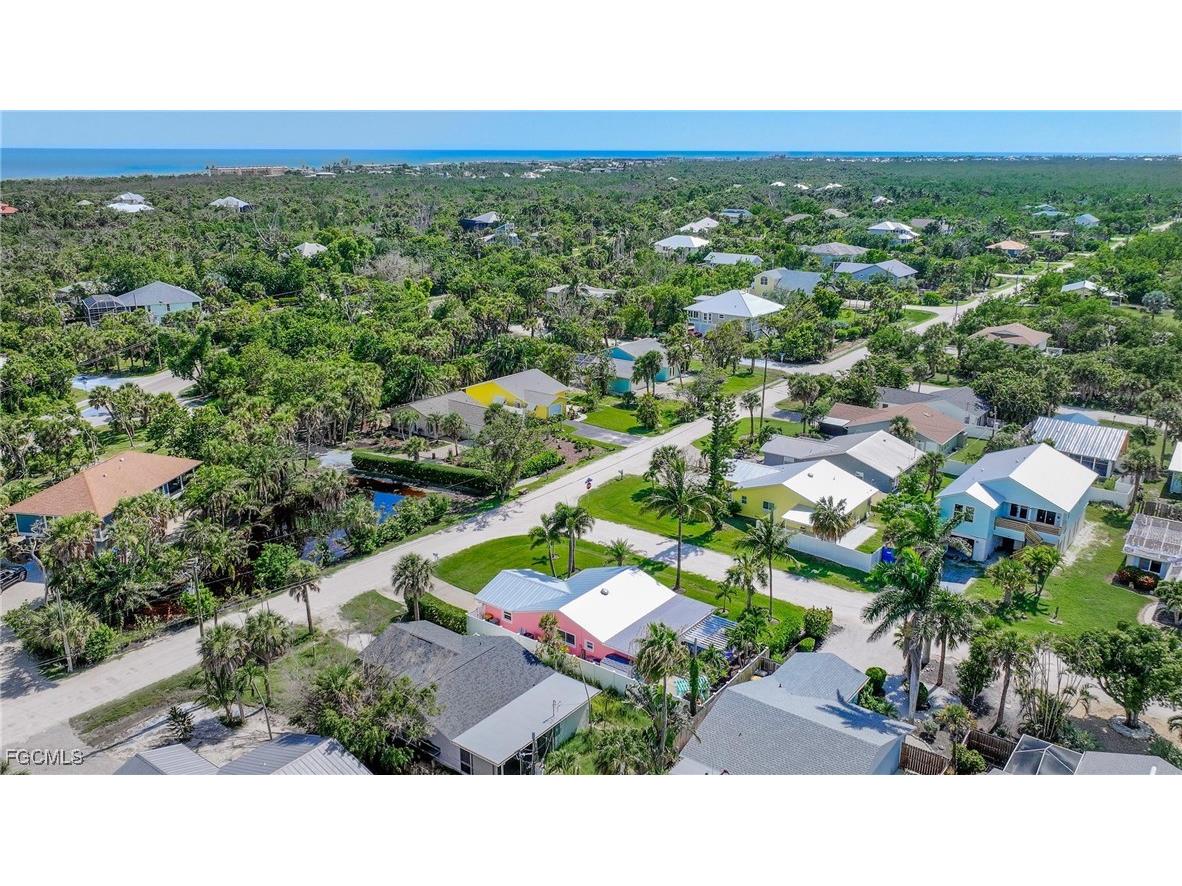 1657 Atlanta Plaza Drive Sanibel FL 33957 2025003218 image40