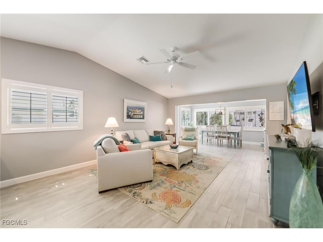 1657 Atlanta Plaza Drive Sanibel FL 33957 2025003218 image9