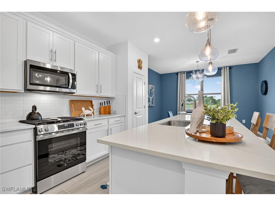 1657 Serena Avenue Naples FL 34120 225078457 image11