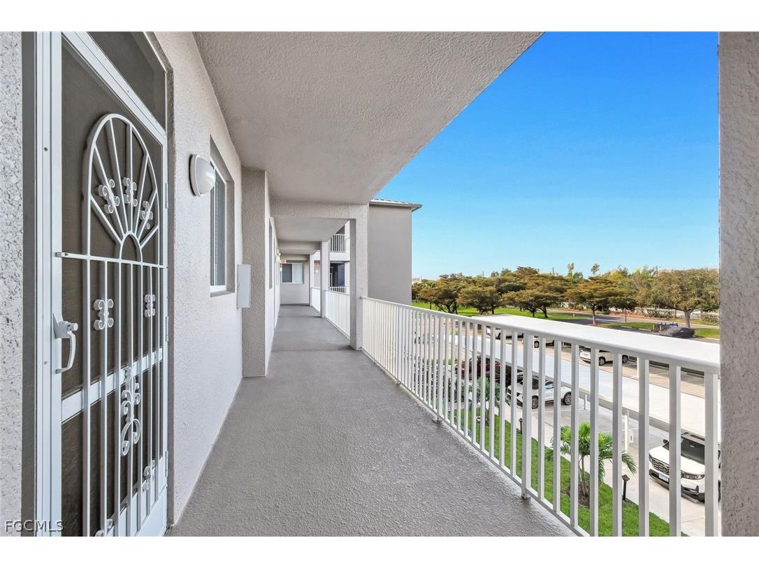 16575 Lake Circle Drive #1136 Fort Myers FL 33908 2026011469 image25