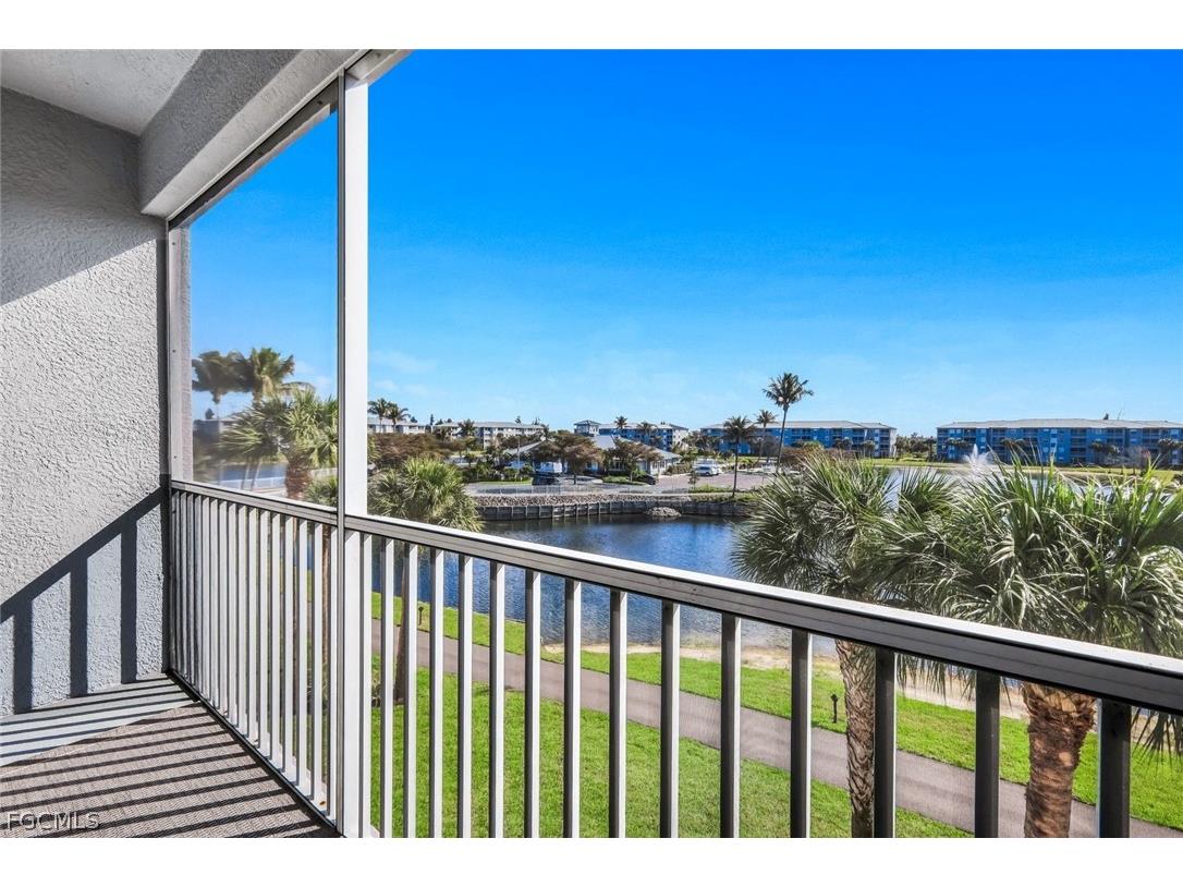 16575 Lake Circle Drive #1136 Fort Myers FL 33908 2026011469 image4