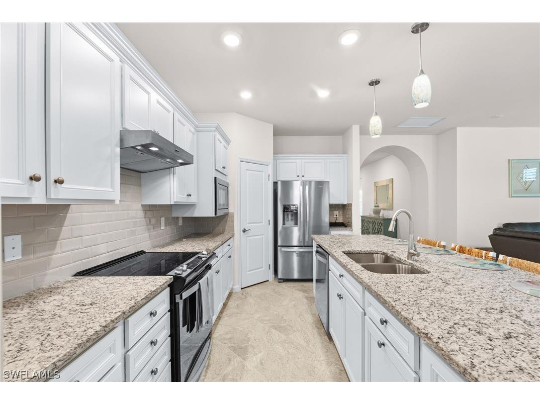 16577 Windsor Way Alva FL 33920 226011497 image9