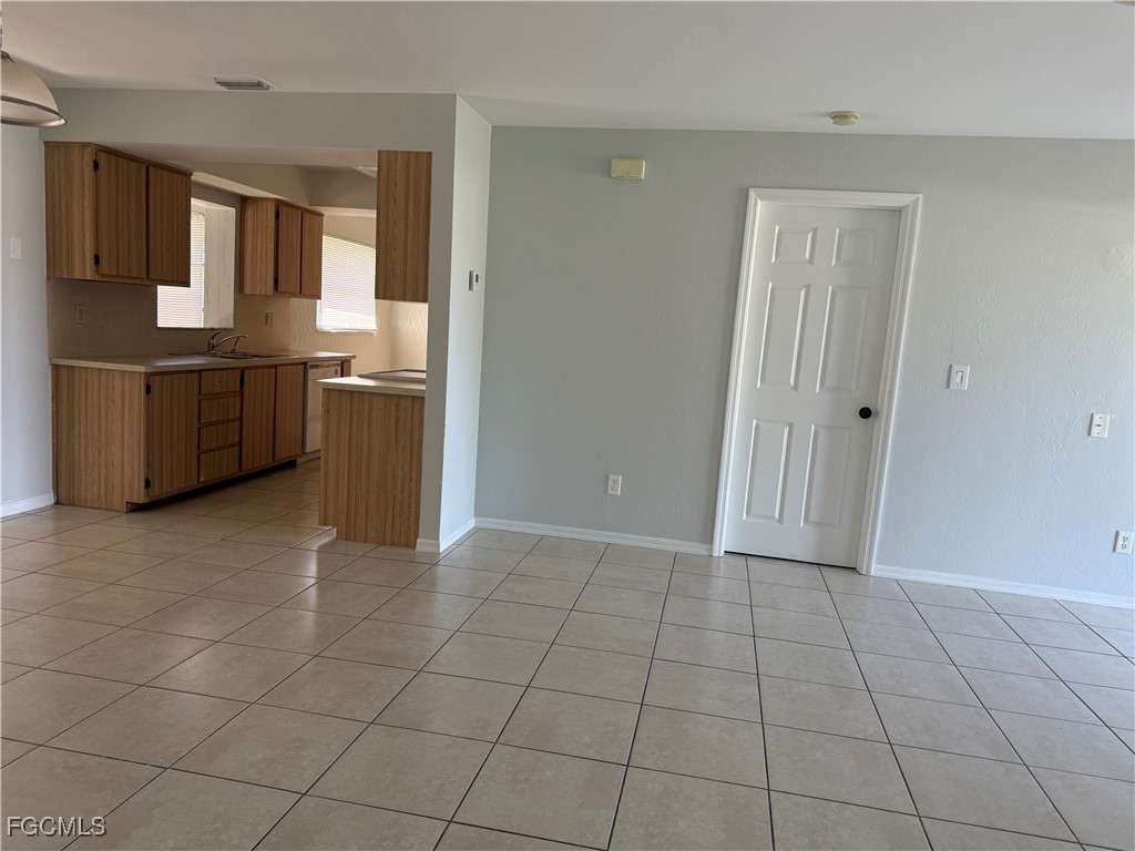 1658 Coral Point Drive Cape Coral FL 33990 2025018131 image18