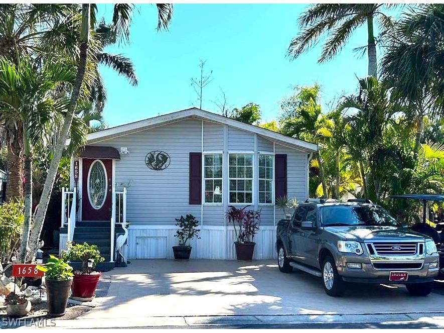 1658 Diamond Lake Circle Naples FL 34114 226010767 image1