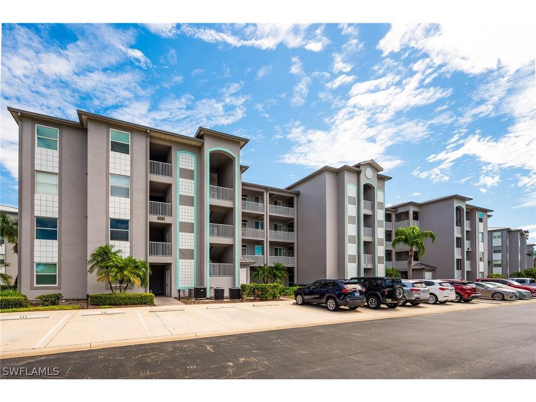16585 Lake Circle Drive #114 Fort Myers FL 33908 224047330 image1